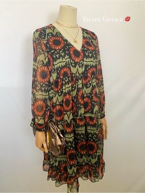 CHOKLATE INDIE BLOUSON TIERED BABYDOLL DRESS IN BLACK